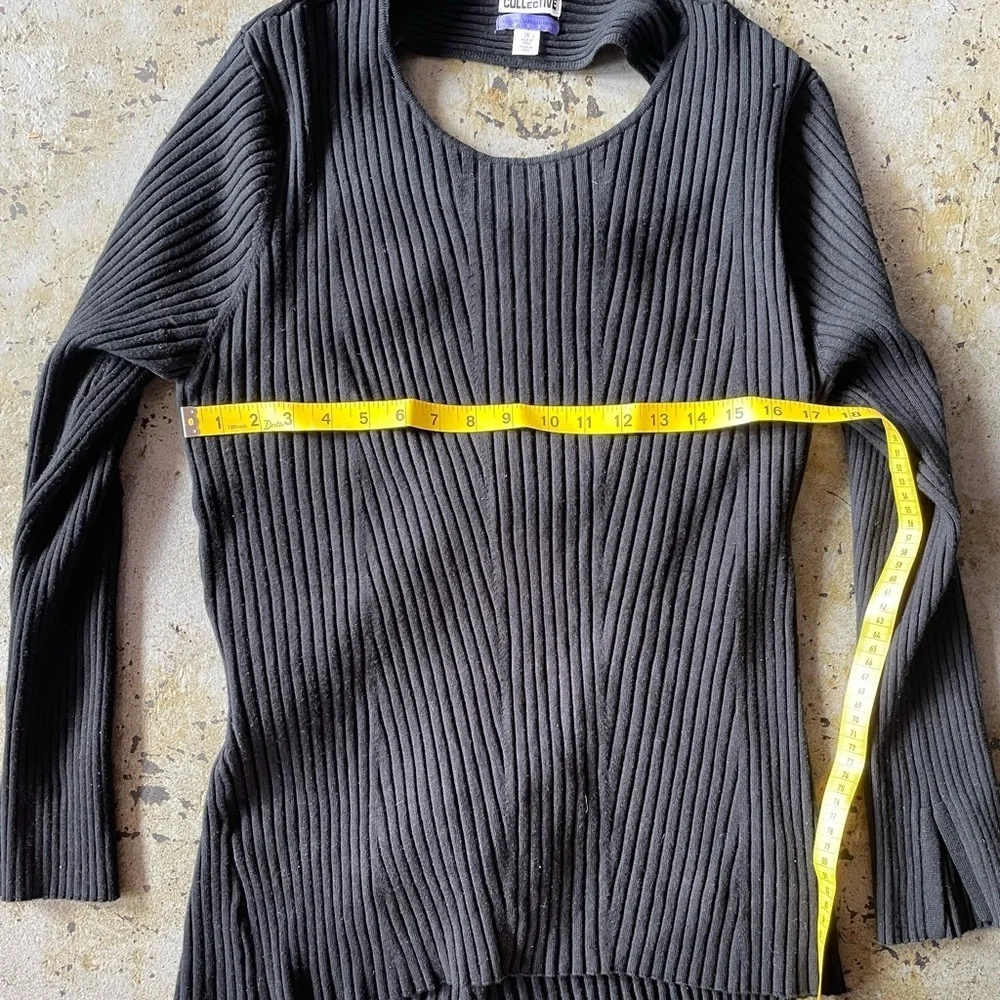 Future Collective Women’s Pullover Black Long Sleeve Cut Out Back Plus Size 1XL